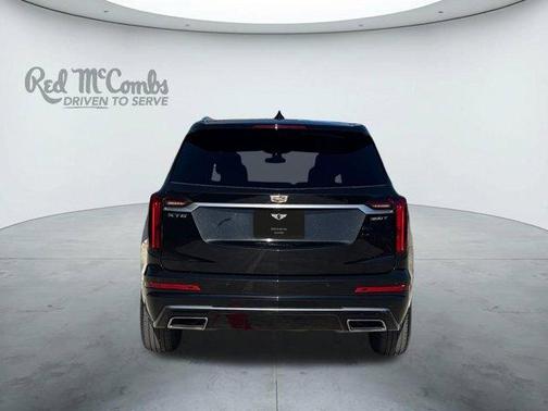 2022 Cadillac XT6 Luxury FWD