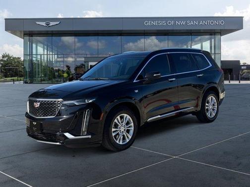 2022 Cadillac XT6 Luxury FWD