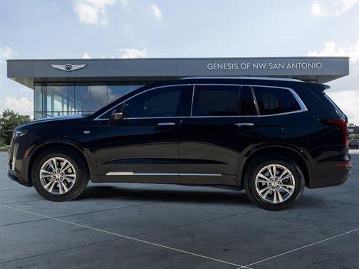 2022 Cadillac XT6 Luxury FWD