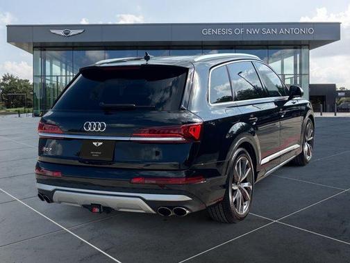 2023 Audi SQ7 4.0T Premium Plus