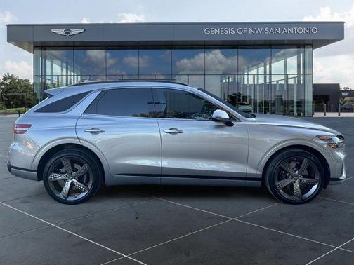 2025 Genesis GV70 2.5T