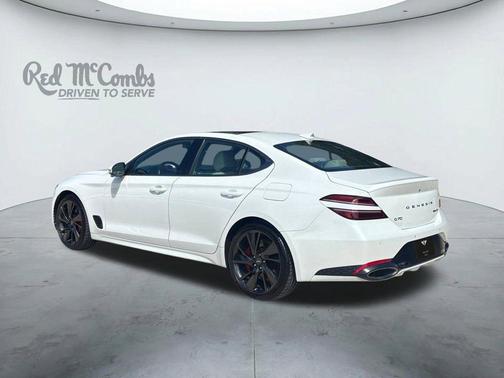 White 2022 Genesis G70 3.3T
