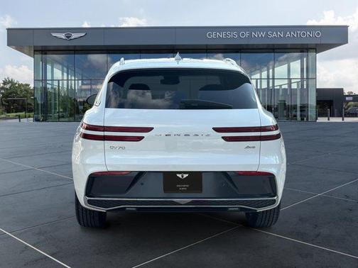 2026 Genesis GV70 2.5T
