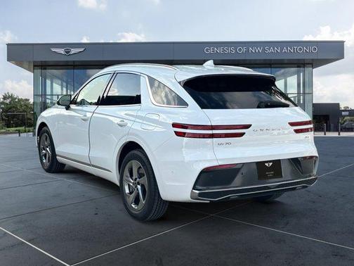 2026 Genesis GV70 2.5T