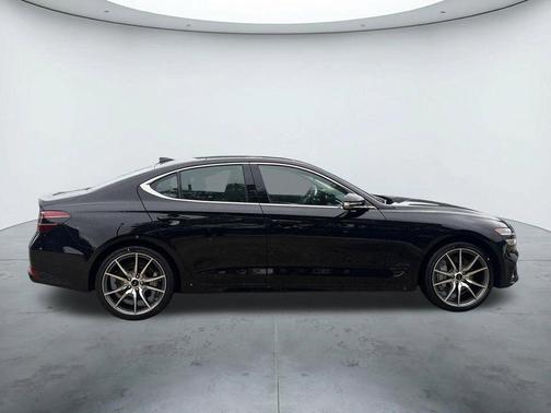 Black 2026 Genesis G70 2.5T Prestige