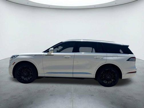 2022 Lincoln Aviator Reserve AWD