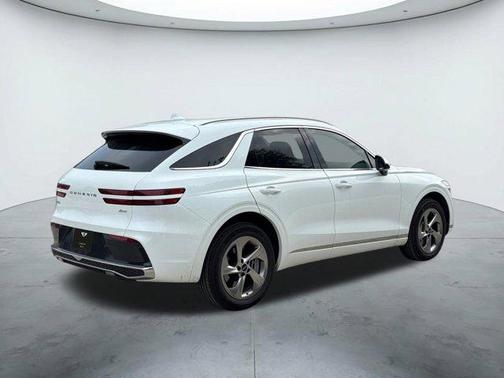 Alta White 2026 Genesis GV70 2.5T