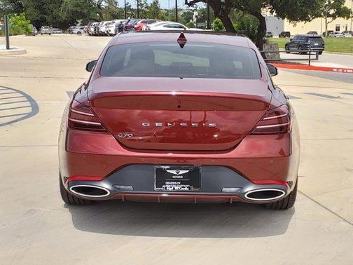 2025 Genesis G70 2.5T