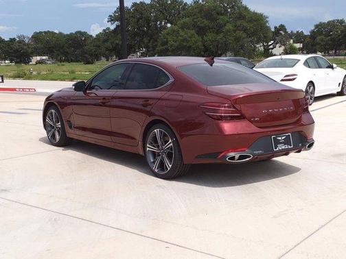 2025 Genesis G70 2.5T
