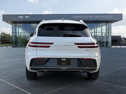 2026 Genesis GV70 2.5T