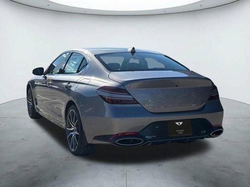 2026 Genesis G70 2.5T Standard