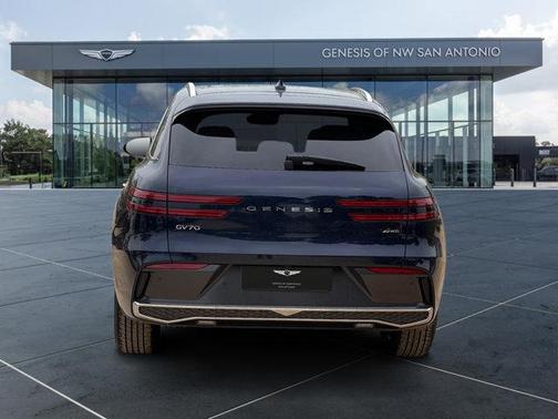 2026 Genesis GV70 2.5T