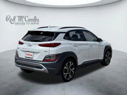 Lunar White 2022 Hyundai KONA Limited