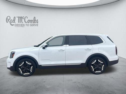 White Pearl 2023 Kia Telluride EX