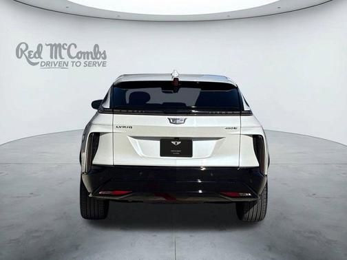 Crystal White Tri-Coat 2024 Cadillac LYRIQ Sport