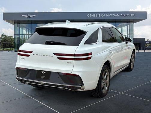 2026 Genesis GV70 2.5T