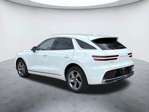 Alta White 2026 Genesis GV70 2.5T