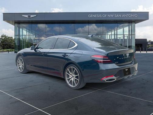 2024 Genesis G70 2.5T