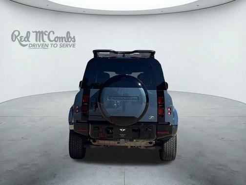 2023 Land Rover Defender 110 X-Dynamic SE