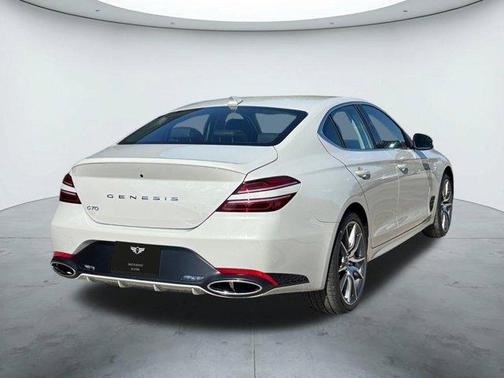 2026 Genesis G70 2.5T Standard