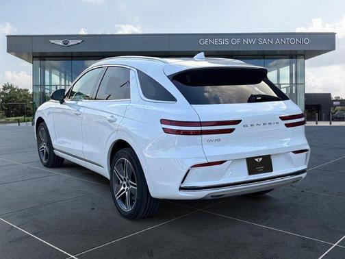 2026 Genesis Electrified GV70 Advanced
