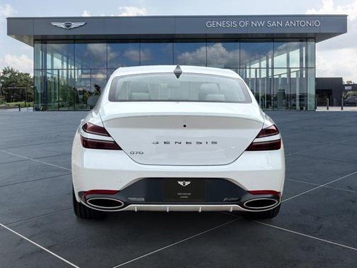 2025 Genesis G70 2.5T