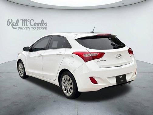 2017 Hyundai Elantra GT Base