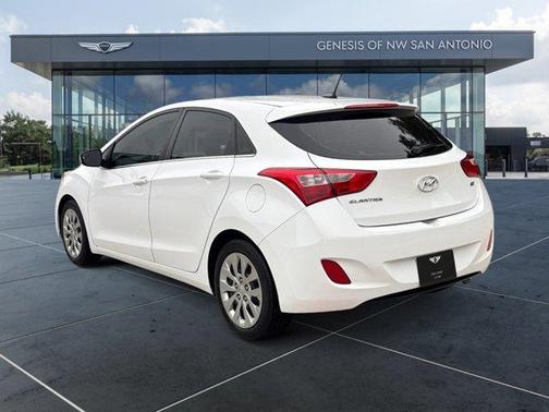 2017 Hyundai Elantra GT Base