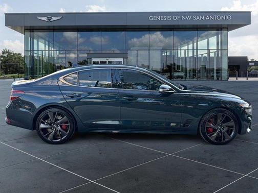 2022 Genesis G70 3.3T