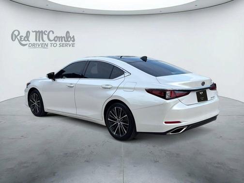 White Pearl 2025 Lexus ES 350 350