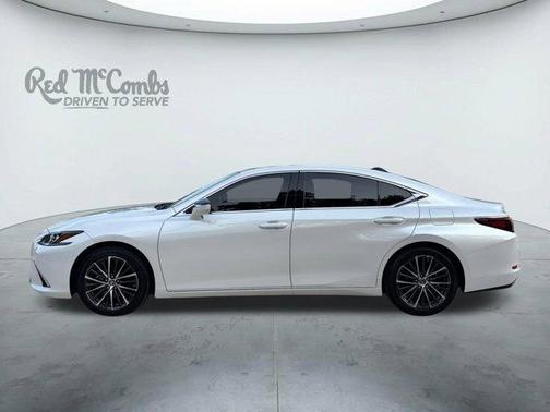 White Pearl 2025 Lexus ES 350 350