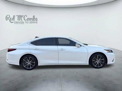 White Pearl 2025 Lexus ES 350 350