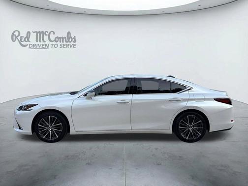 White Pearl 2025 Lexus ES 350 350