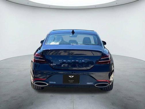 2026 Genesis G70 2.5T Standard