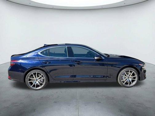 2026 Genesis G70 2.5T Standard