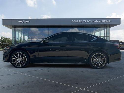 2025 Genesis G70 2.5T