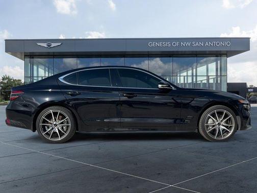 2025 Genesis G70 2.5T