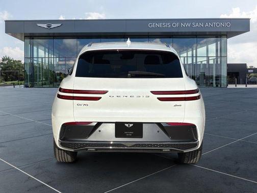2026 Genesis GV70 2.5T