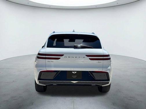 2026 Genesis GV70 2.5T