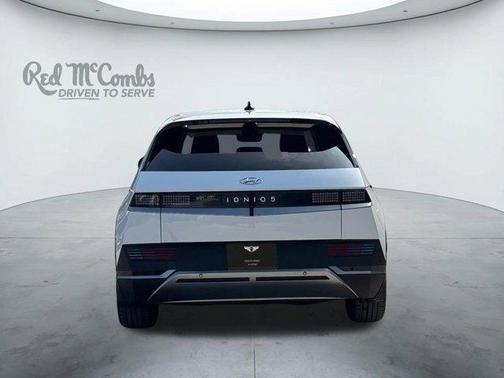 White 2024 Hyundai IONIQ 5 SE