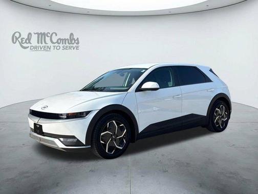 White 2024 Hyundai IONIQ 5 SE