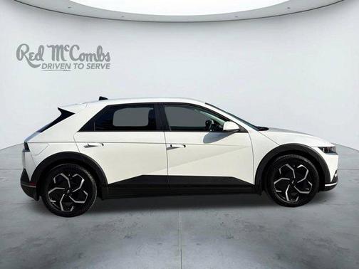 White 2024 Hyundai IONIQ 5 SE