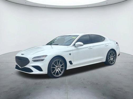 Uyuni White 2026 Genesis G70 2.5T