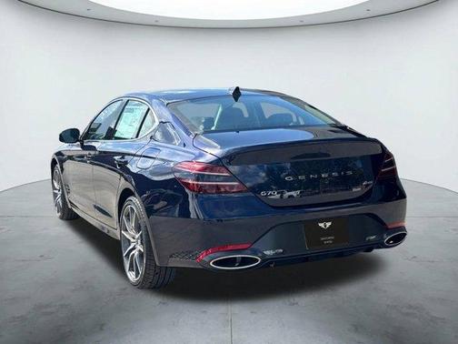 2026 Genesis G70 2.5T Standard