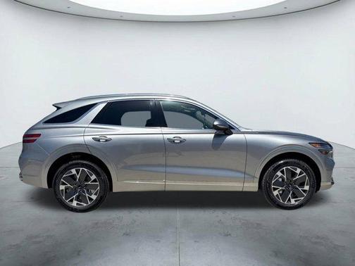 2026 Genesis Electrified GV70 Standard