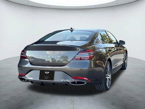 2026 Genesis G70 2.5T Standard