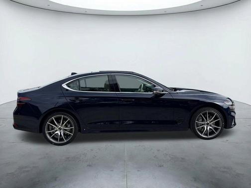 Capri Blue 2026 Genesis G70 2.5T Prestige