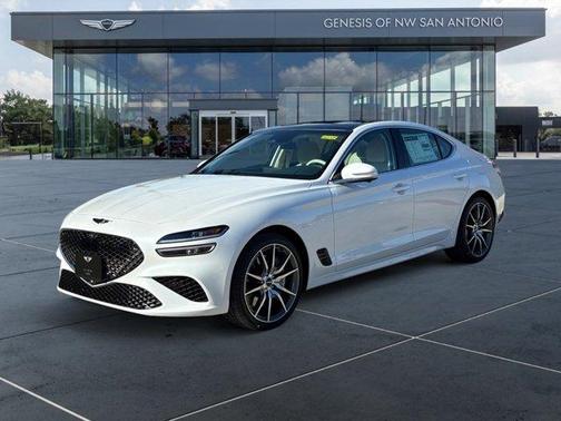 Uyuni White 2026 Genesis G70 2.5T Prestige