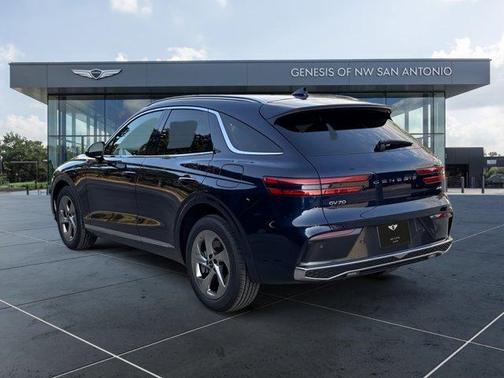 2026 Genesis GV70 2.5T