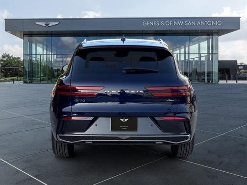 2026 Genesis GV70 2.5T
